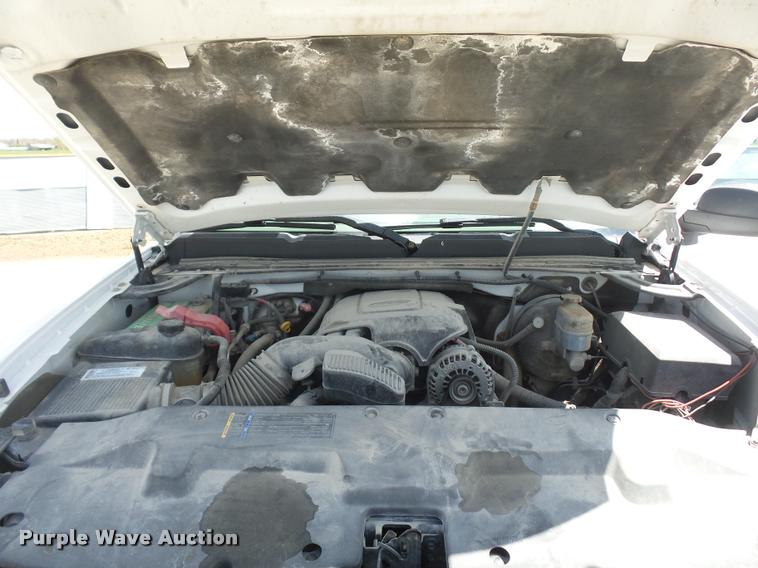 image for item L4682 2008 Chevrolet Silverado 1500 Ext. Cab pickup truck