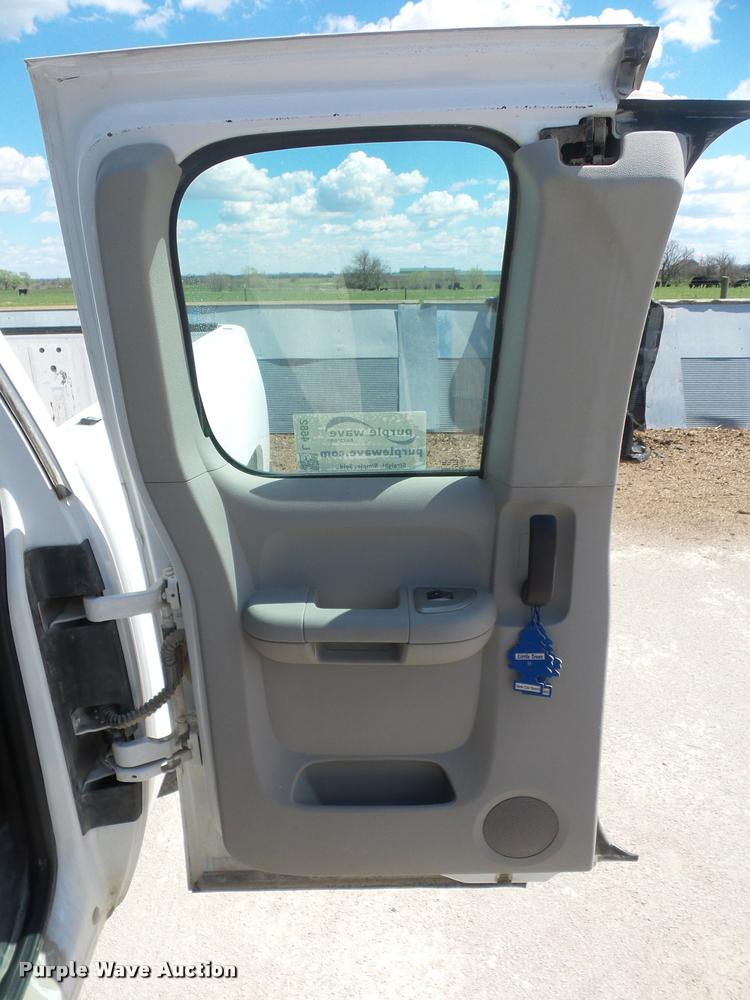 image for item L4682 2008 Chevrolet Silverado 1500 Ext. Cab pickup truck