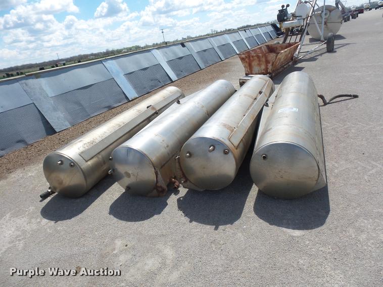 image for item L4684 (4) stainless steel tanks