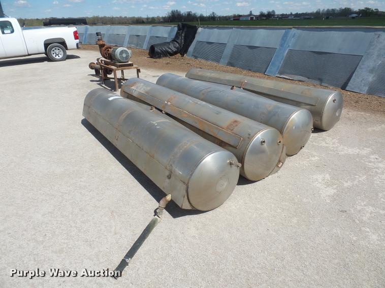 image for item L4684 (4) stainless steel tanks