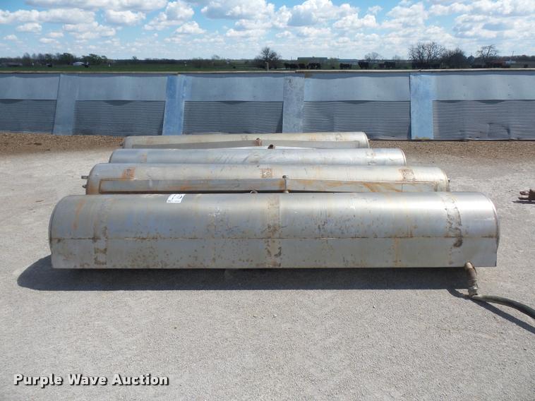 image for item L4684 (4) stainless steel tanks