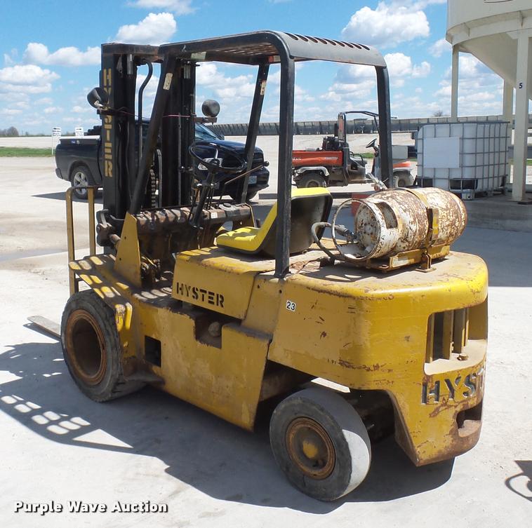 image for item L4695 Hyster forklift