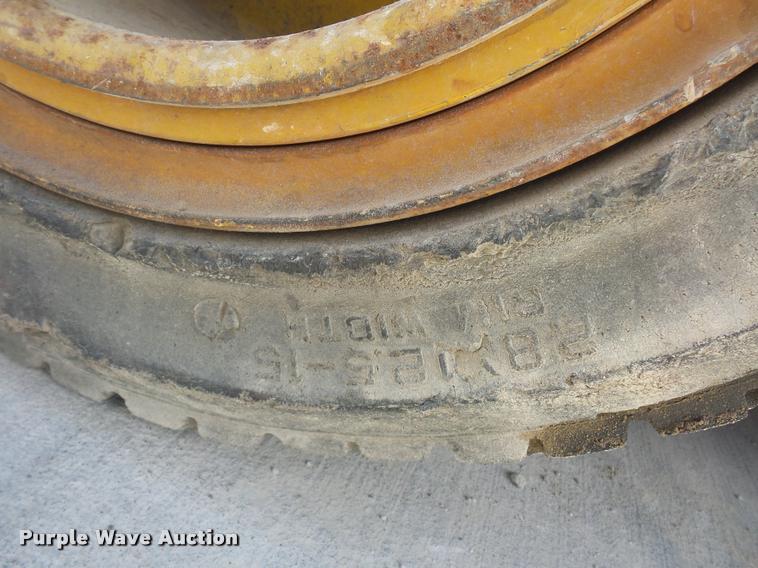 image for item L4695 Hyster forklift