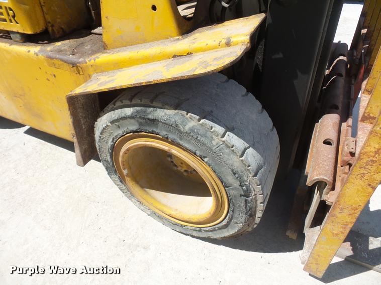 image for item L4695 Hyster forklift