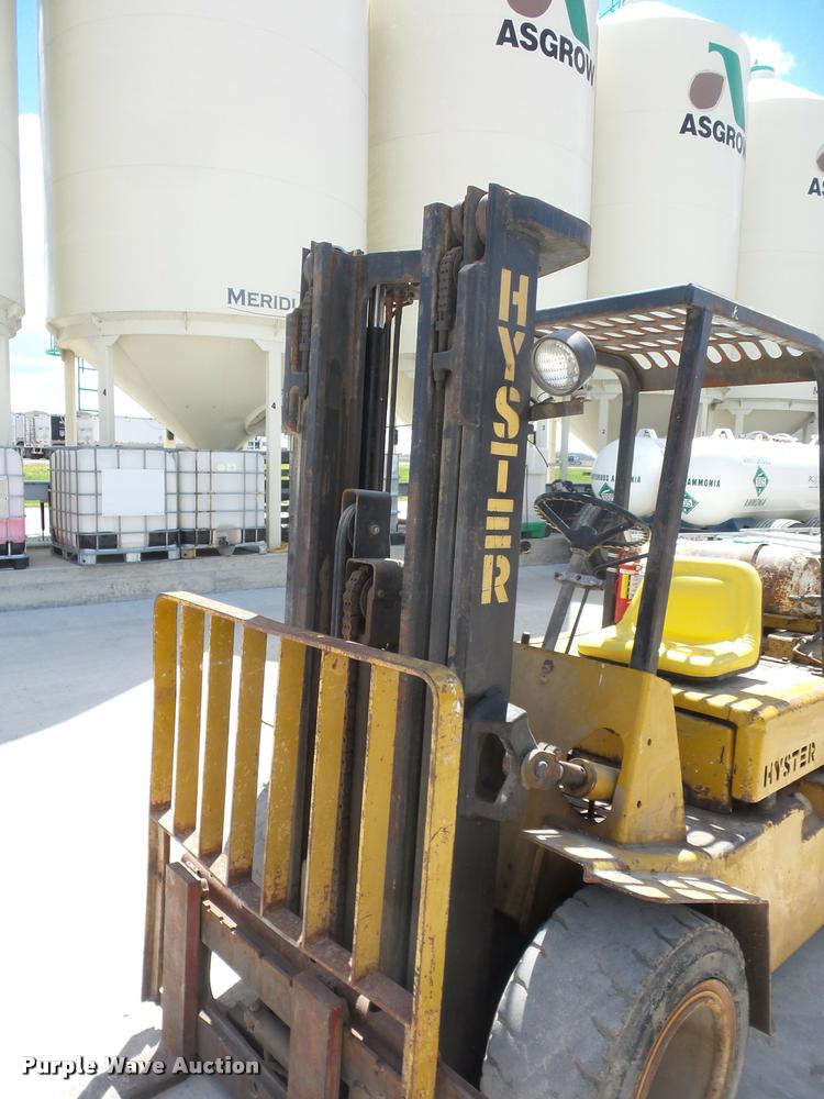 image for item L4695 Hyster forklift