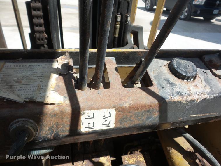 image for item L4695 Hyster forklift