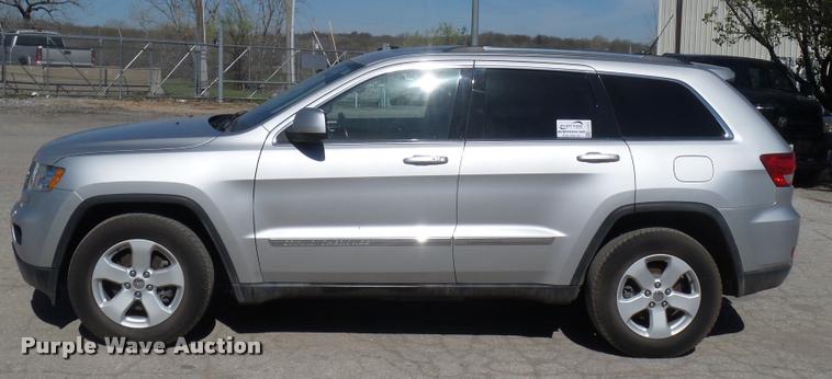 image for item L4711 2011 Jeep Grand Cherokee SUV
