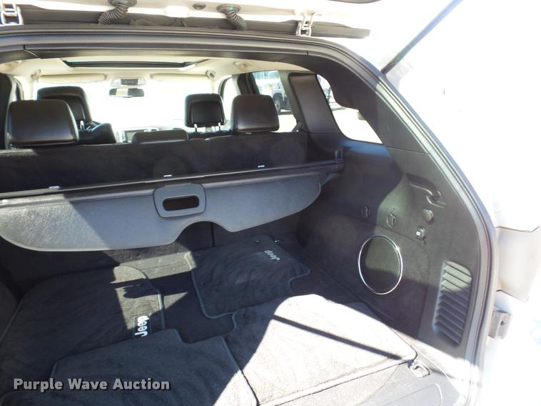 image for item L4711 2011 Jeep Grand Cherokee SUV