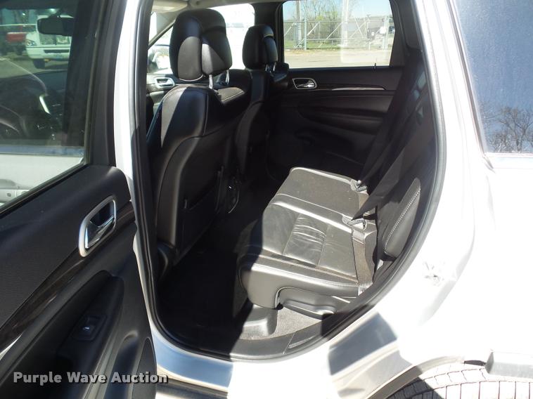 image for item L4711 2011 Jeep Grand Cherokee SUV