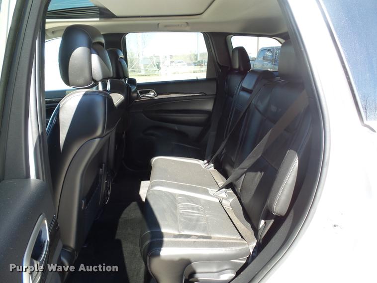 image for item L4711 2011 Jeep Grand Cherokee SUV