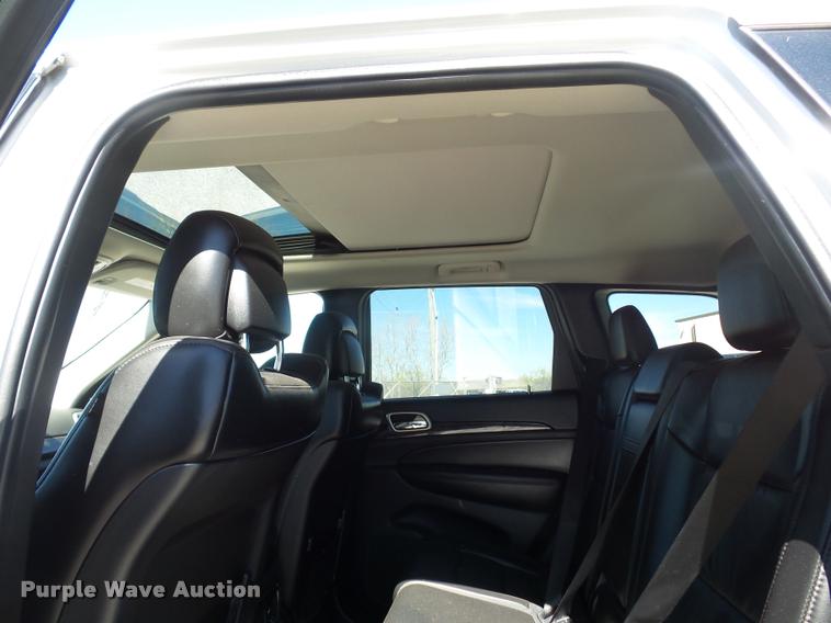 image for item L4711 2011 Jeep Grand Cherokee SUV