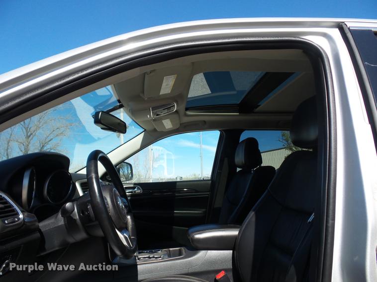 image for item L4711 2011 Jeep Grand Cherokee SUV