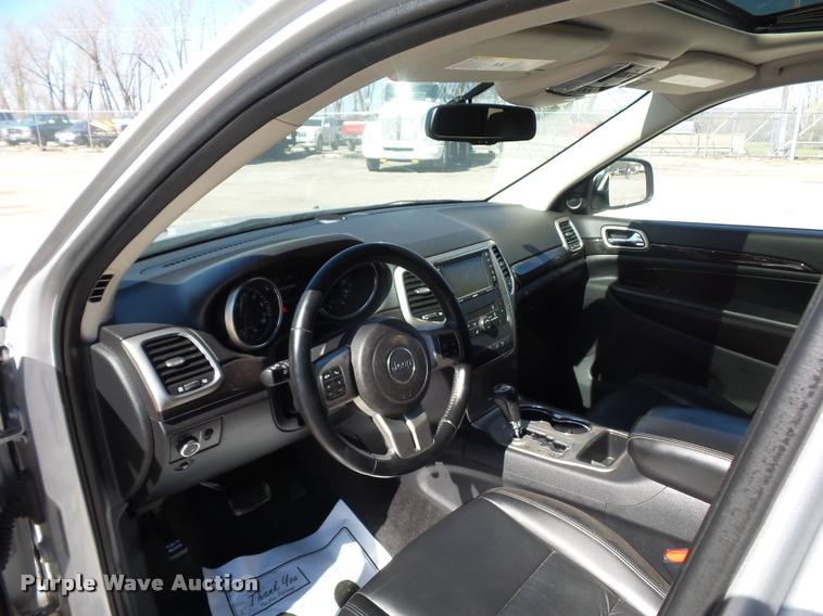 image for item L4711 2011 Jeep Grand Cherokee SUV