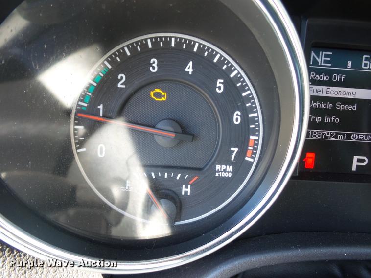 image for item L4711 2011 Jeep Grand Cherokee SUV