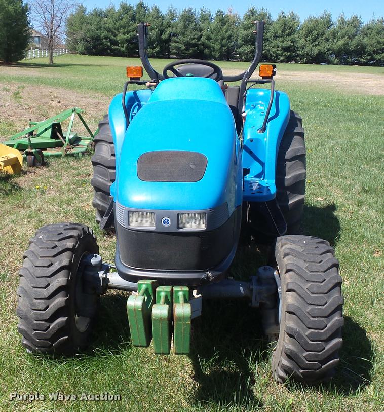 image for item L4713 New Holland TC40 MFWD tractor