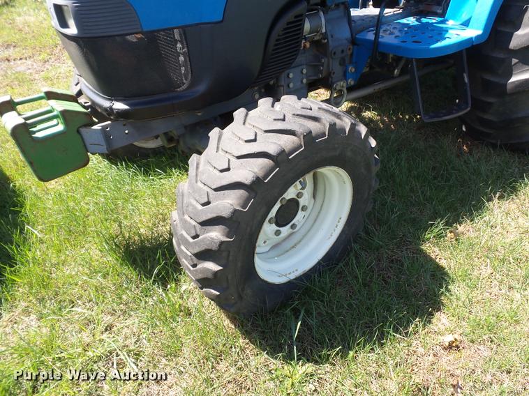 image for item L4713 New Holland TC40 MFWD tractor