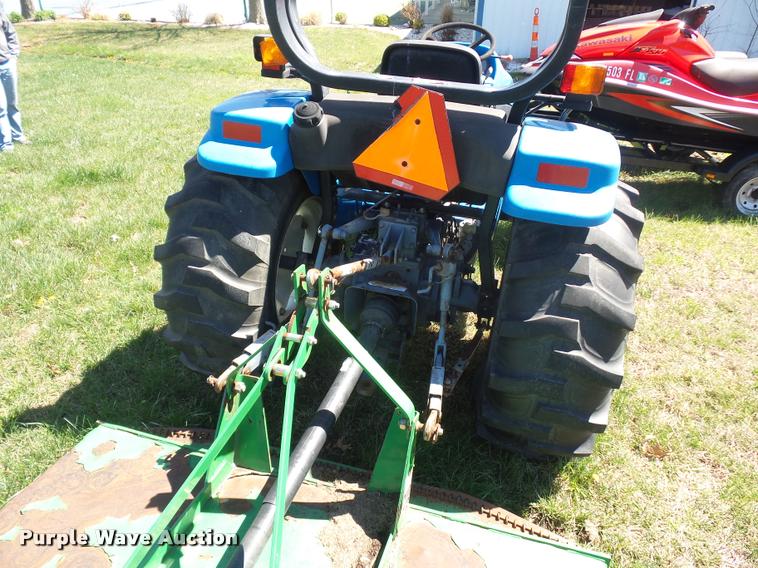 image for item L4713 New Holland TC40 MFWD tractor