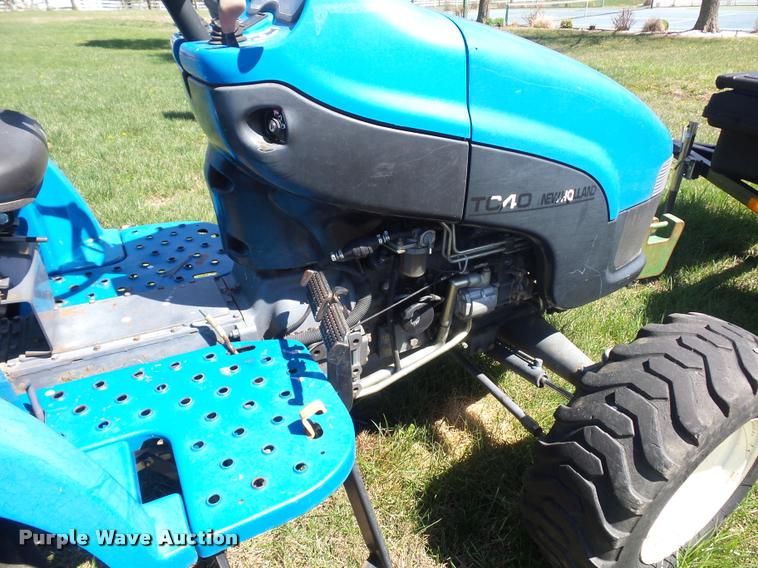image for item L4713 New Holland TC40 MFWD tractor
