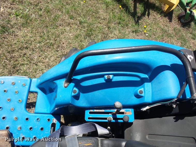 image for item L4713 New Holland TC40 MFWD tractor