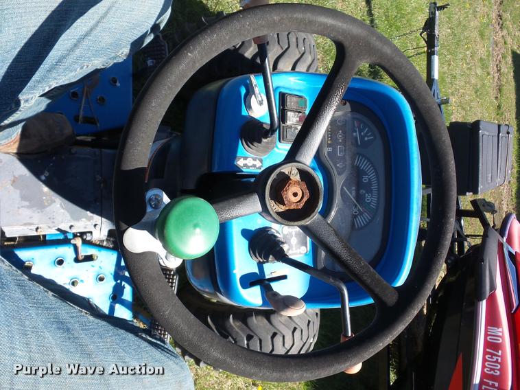 image for item L4713 New Holland TC40 MFWD tractor