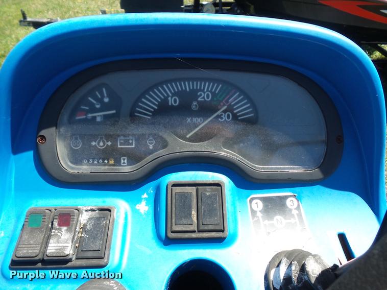 image for item L4713 New Holland TC40 MFWD tractor