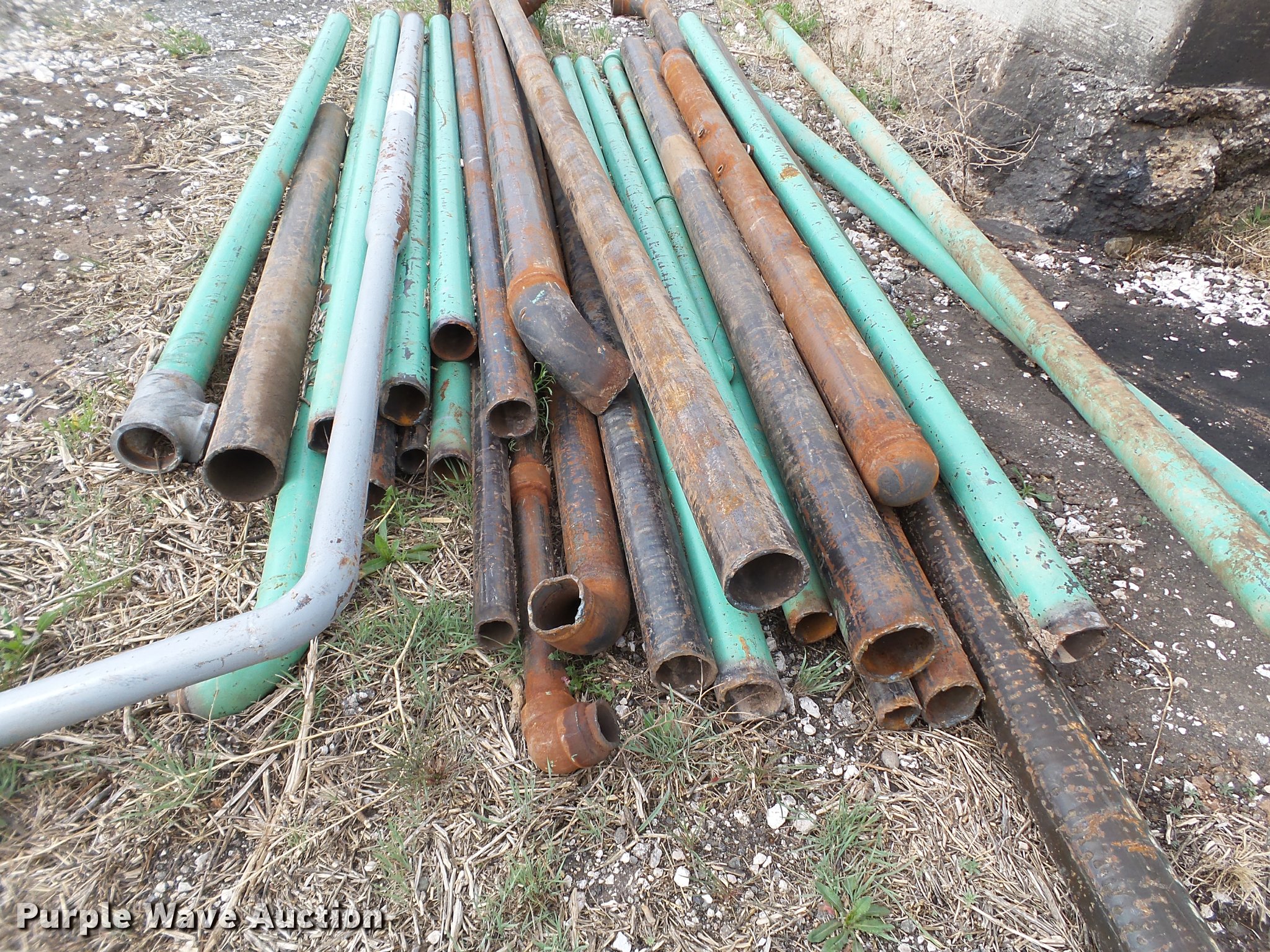 Steel pipe in Dimmitt, TX Item L1559 sold Purple Wave