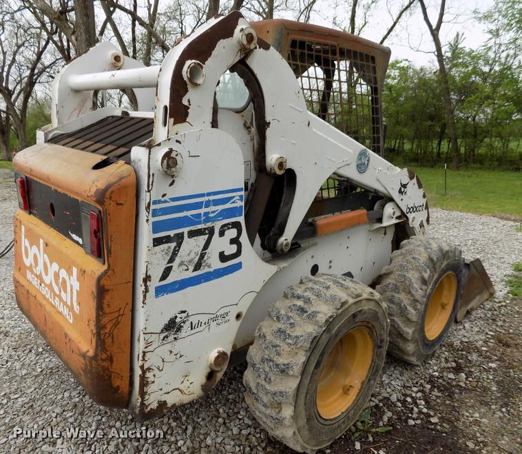 image for item A5061 2000 Bobcat 773 skid steer