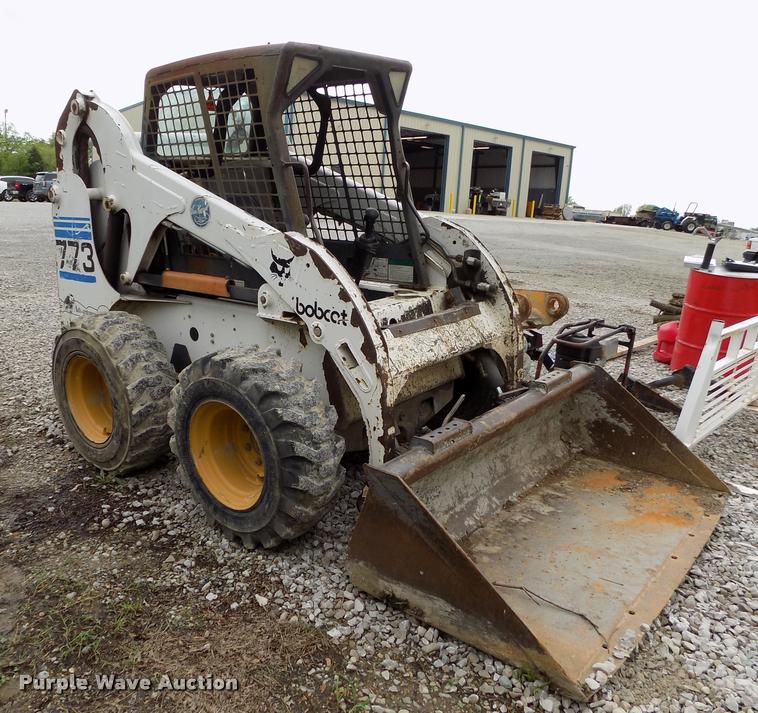image for item A5061 2000 Bobcat 773 skid steer