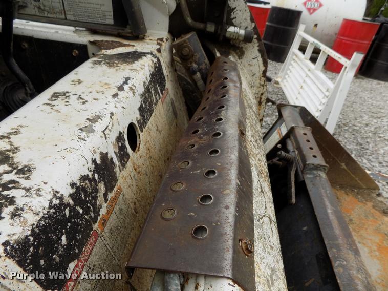 image for item A5061 2000 Bobcat 773 skid steer
