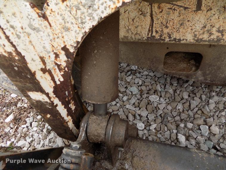 image for item A5061 2000 Bobcat 773 skid steer