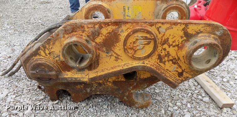 image for item BA9406 CF hydraulic excavator quick attach