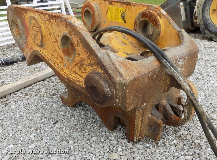 image for item BA9406 CF hydraulic excavator quick attach