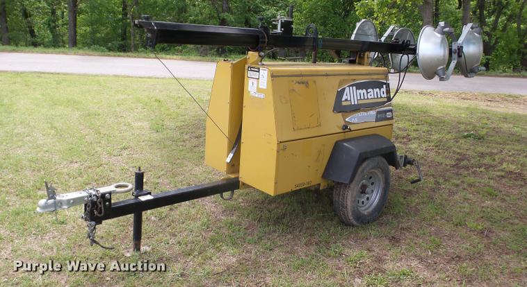 image for item BZ9731 Allmand Nite Light Pro light plant