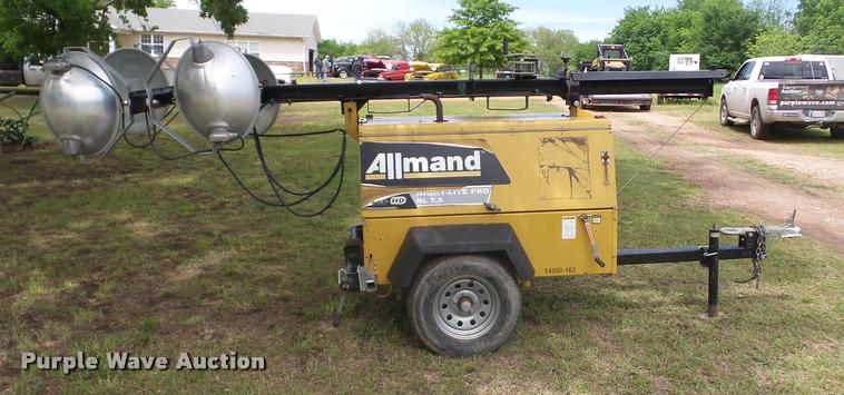 image for item BZ9731 Allmand Nite Light Pro light plant