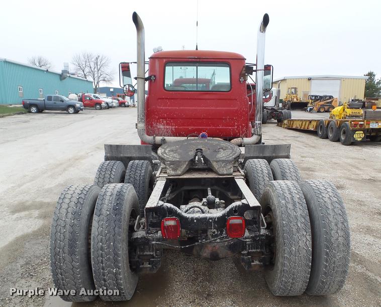 image for item CB9947 1980 Mack semi truck