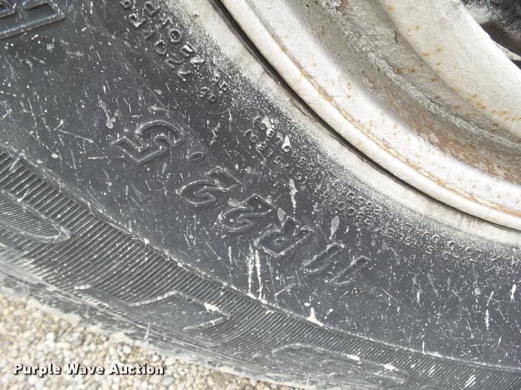 image for item CB9947 1980 Mack semi truck