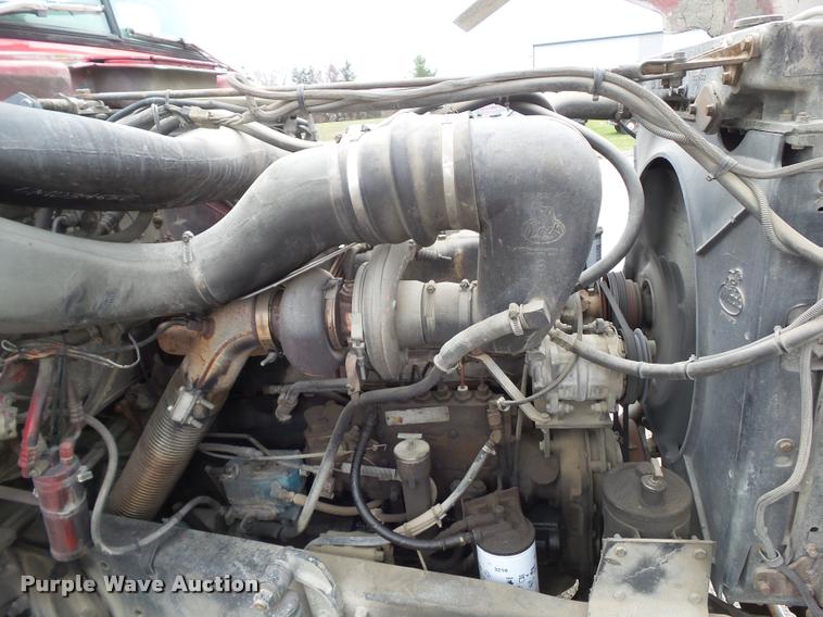 image for item CB9947 1980 Mack semi truck