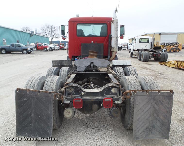 image for item CB9948 1992 Mack CH613 semi truck