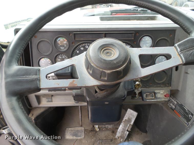 image for item CB9948 1992 Mack CH613 semi truck