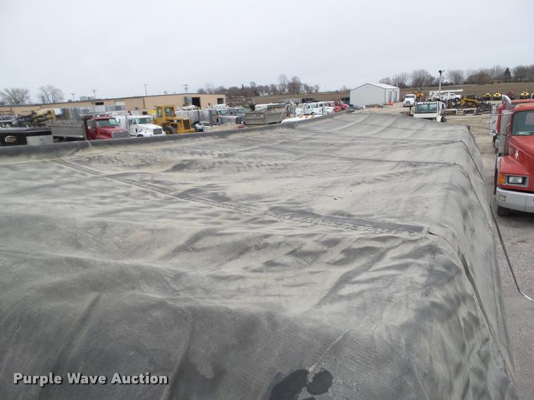 image for item CB9950 2000 Sterling L8513 dump truck