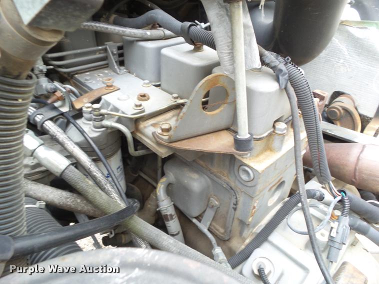 image for item CB9952 1994 Ford CF7000 tank truck