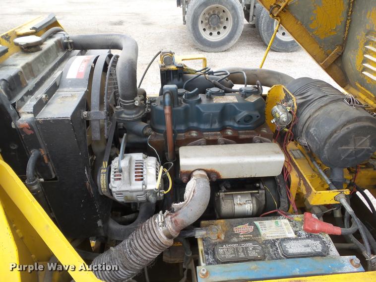 image for item CB9954 2001 Sakai SW320 double drum vibratory roller