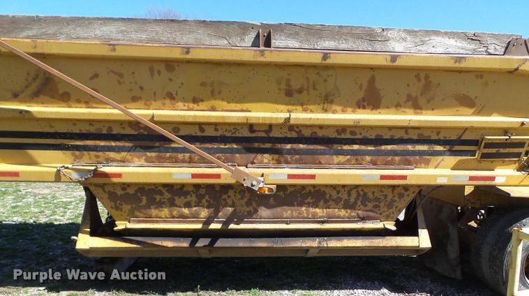 image for item CB9956 1993 Load King bottom dump trailer