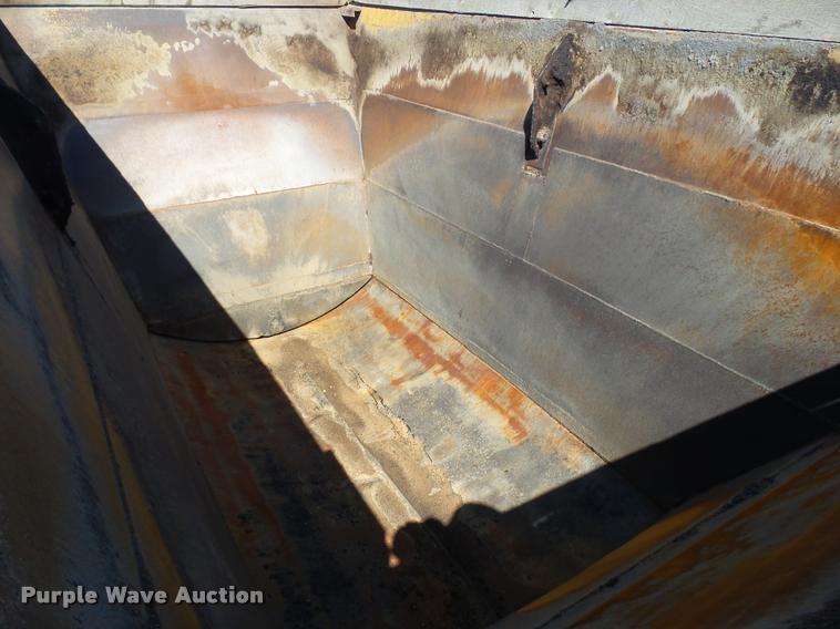 image for item CB9956 1993 Load King bottom dump trailer