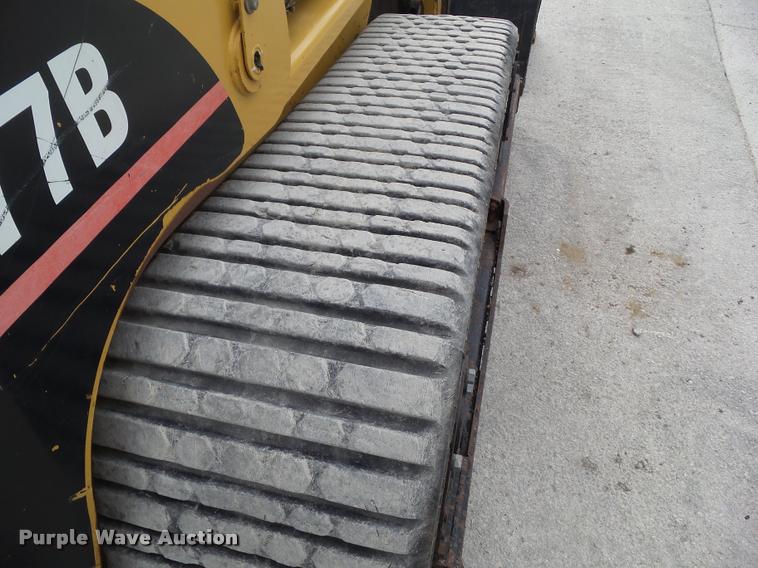 image for item CB9976 2005 Caterpillar 277B skid steer