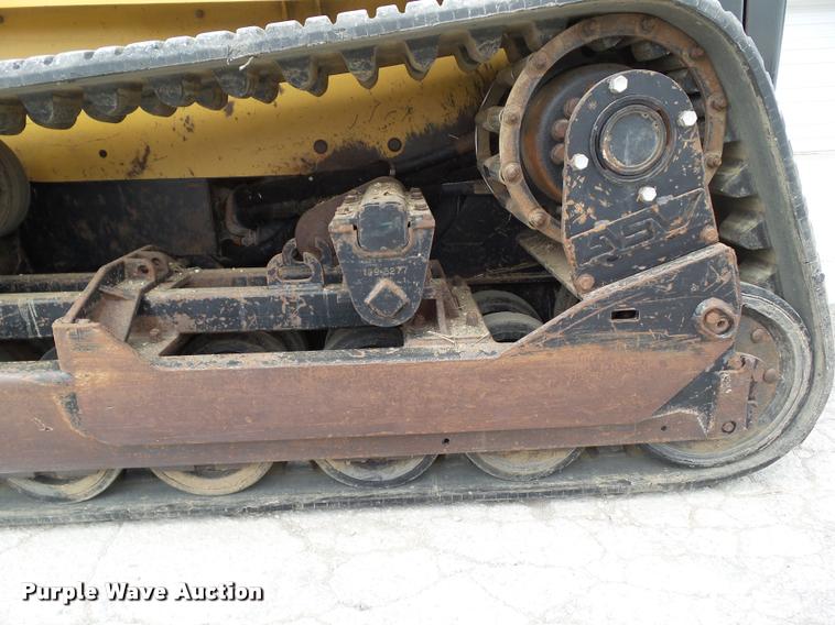 image for item CB9976 2005 Caterpillar 277B skid steer