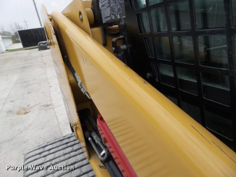 image for item CB9976 2005 Caterpillar 277B skid steer