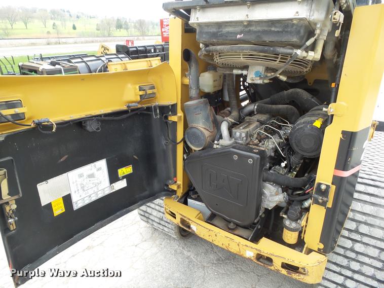 image for item CB9976 2005 Caterpillar 277B skid steer