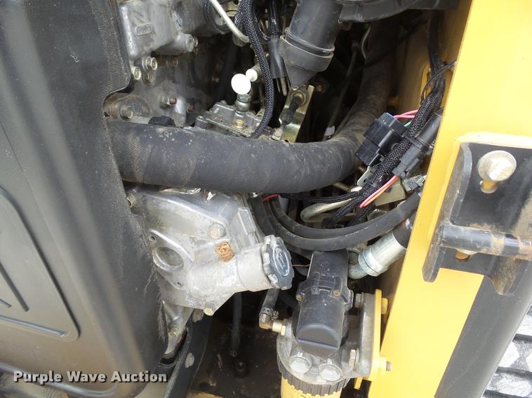 image for item CB9976 2005 Caterpillar 277B skid steer