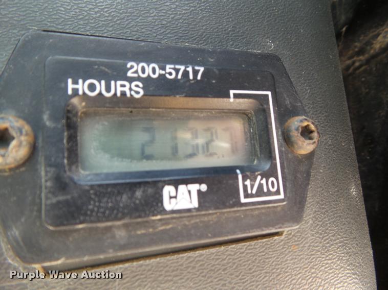 image for item CB9976 2005 Caterpillar 277B skid steer